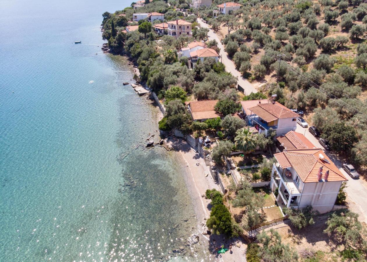 Villas Nies Sourpi Exteriér fotografie