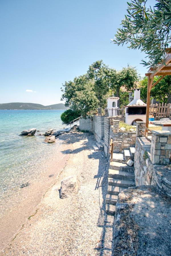Villas Nies Sourpi Exteriér fotografie