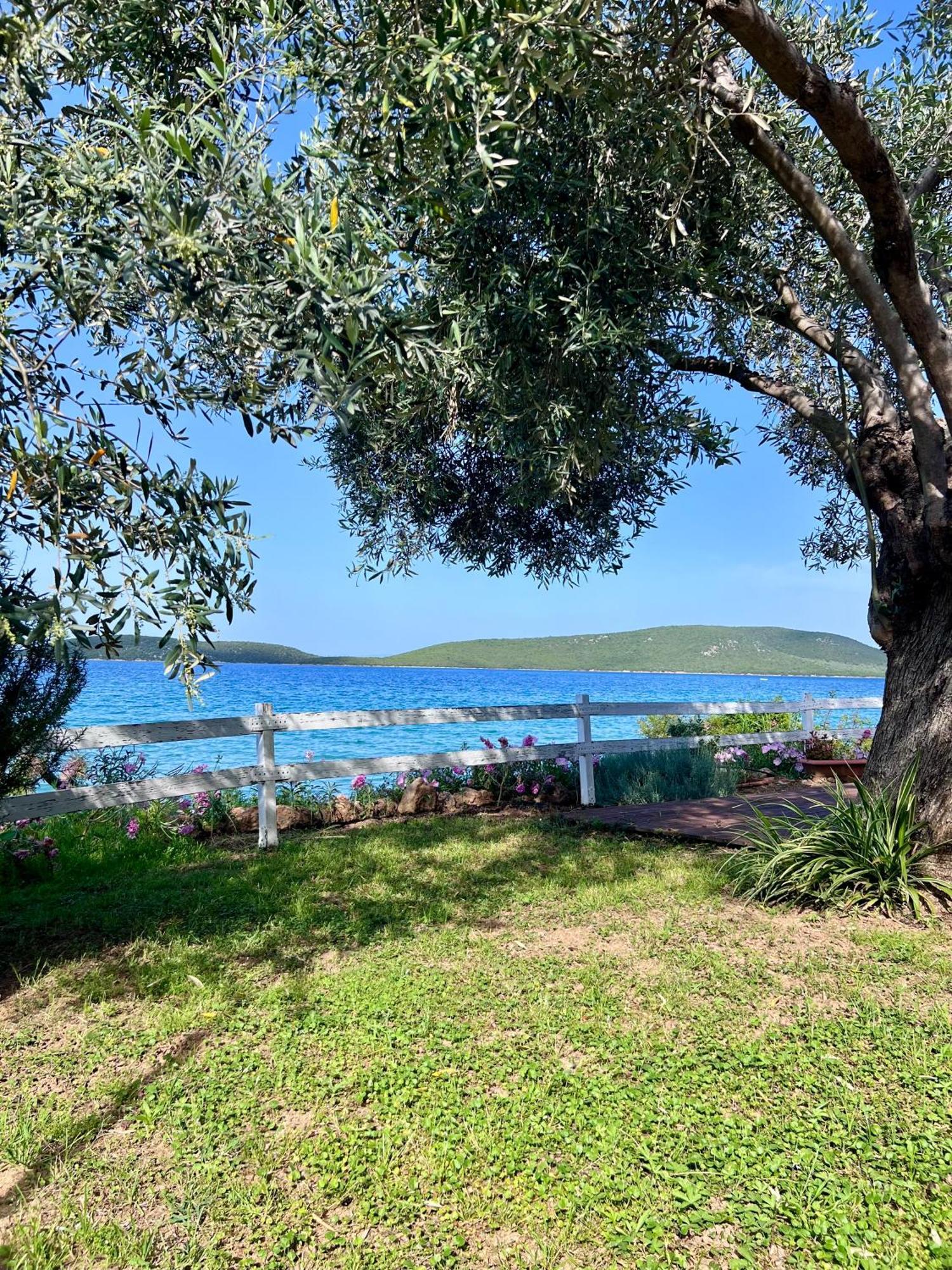 Villas Nies Sourpi Exteriér fotografie